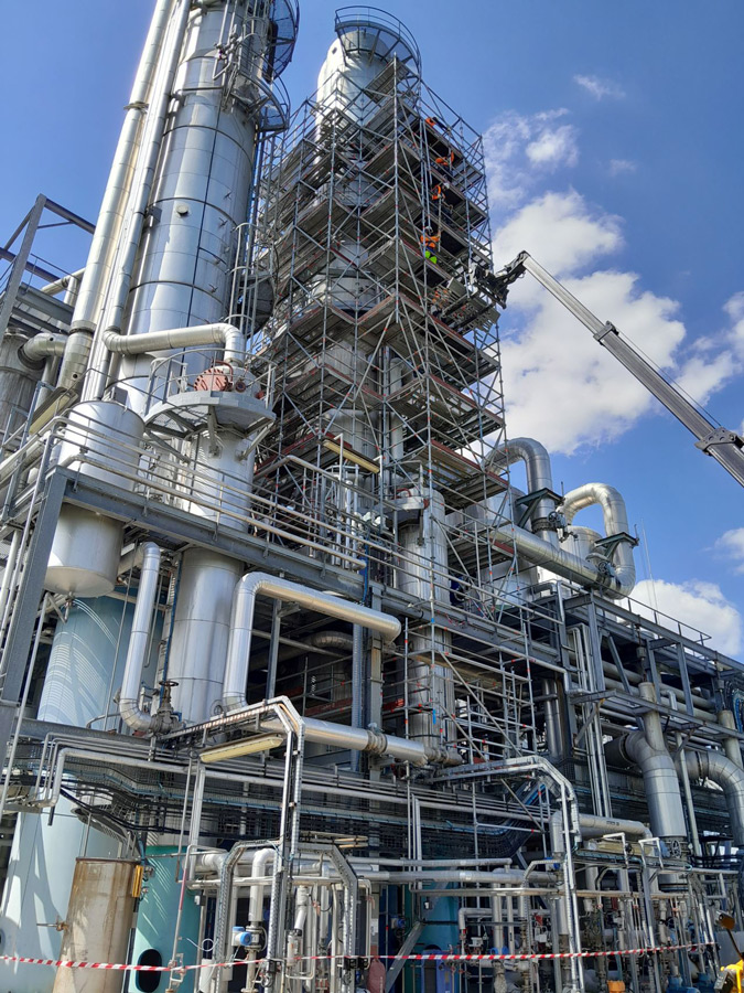 échafaudage complexe pour grande hauteur de calorifuge